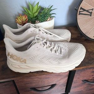 HOKA CLIFTON One One Running Shoes. Women. SZ 11